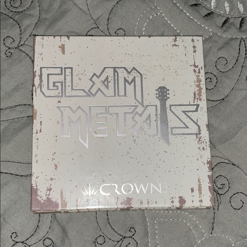 Glam Metals Eyeshadow Palette